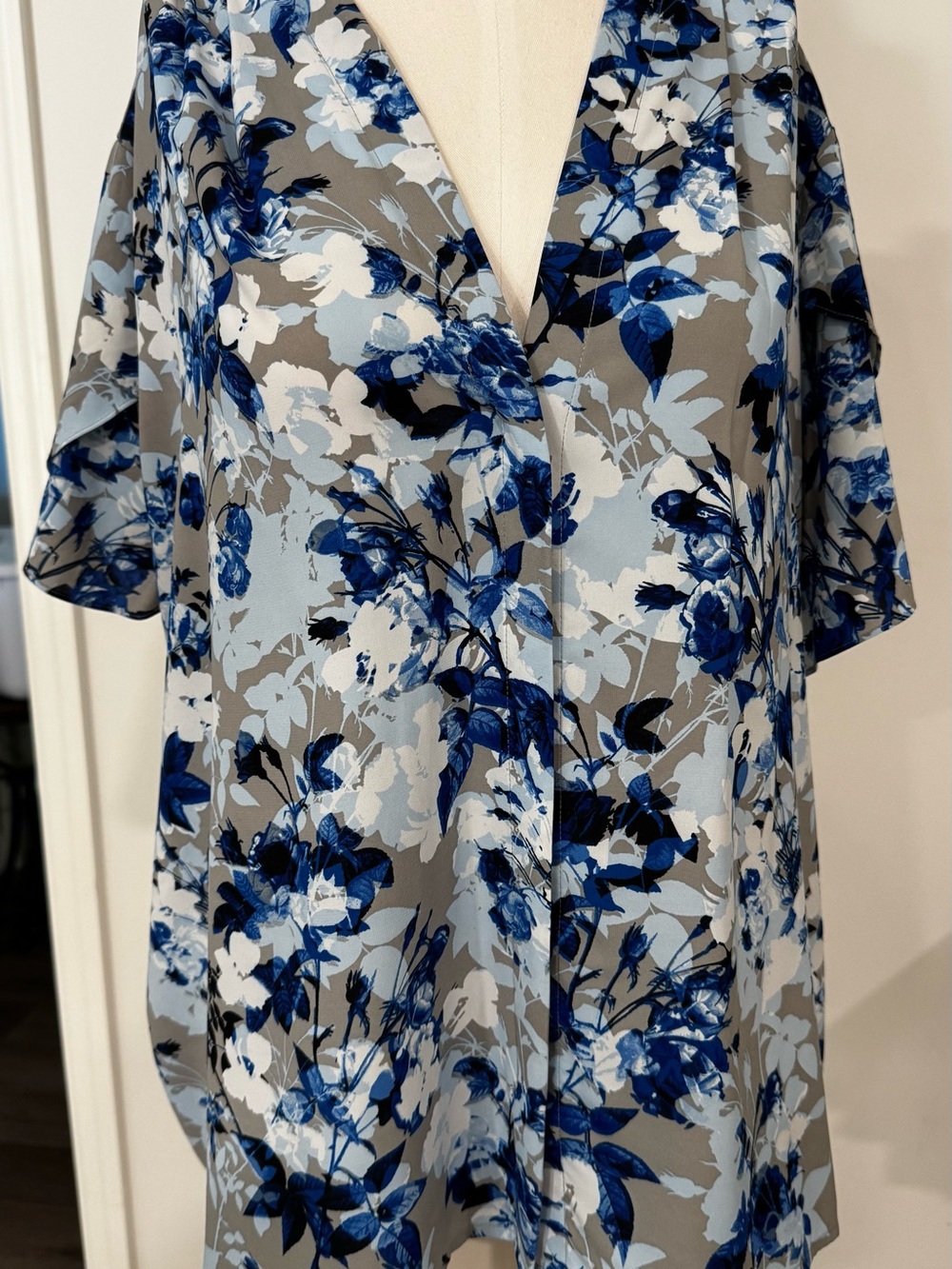 Calvin Klein Blue and Gray Floral V-Neck Blouse
